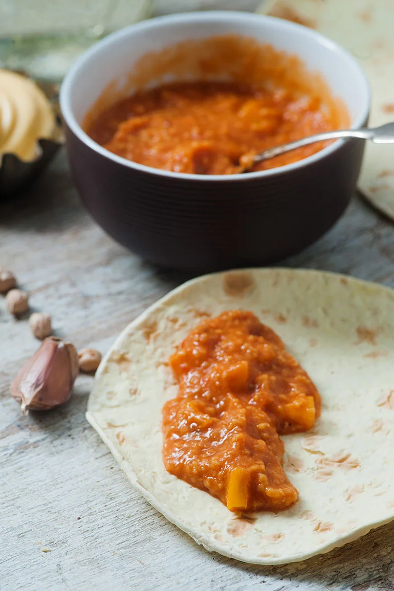 filling poured in tortillas