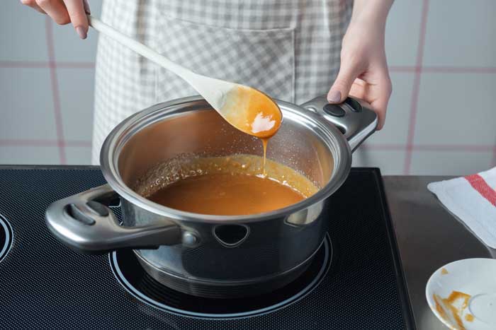 how to thicken caramel sauce