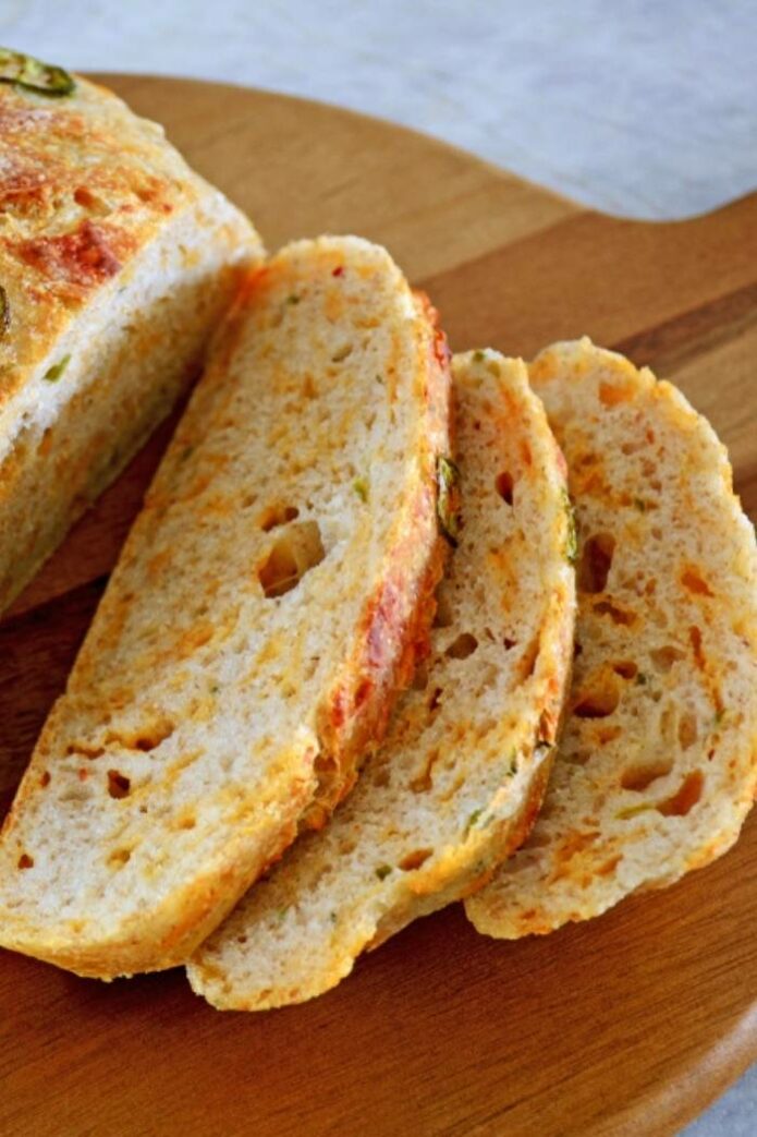 Cheddar Jalapeño Oatmeal Bread