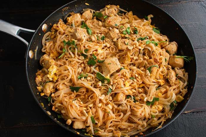 ChickenPad Thai Made in a Skillet