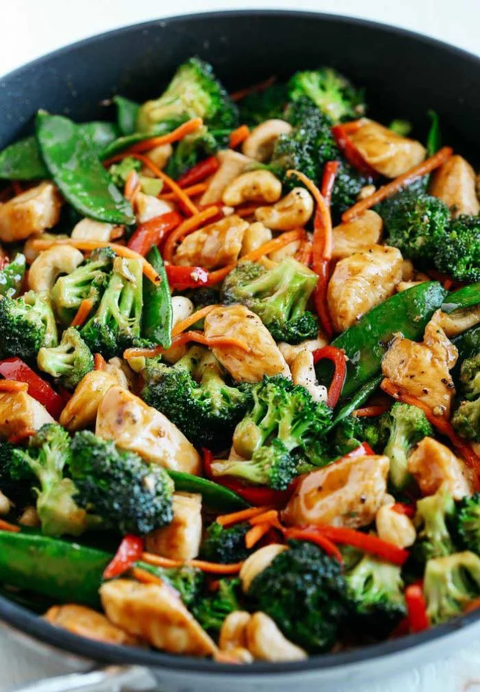 One Skillet Cashew Chicken Stir Fry
