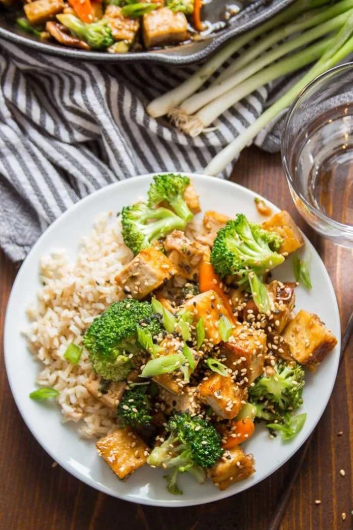 Tofu Stir Fry With Garlic Sauce