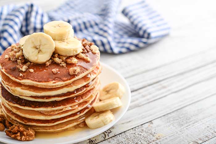 air fryer breakfast pancakes banana walnuts maple syrup