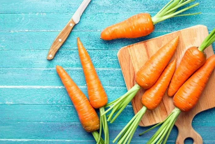 carrots on chopping board