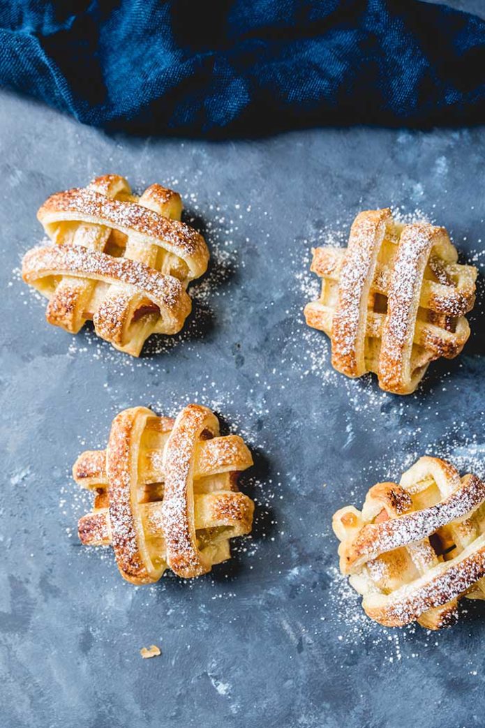 coconut flour mini apple pie bites