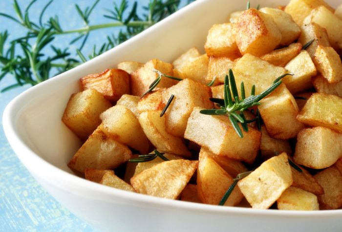 diced fried potatoes