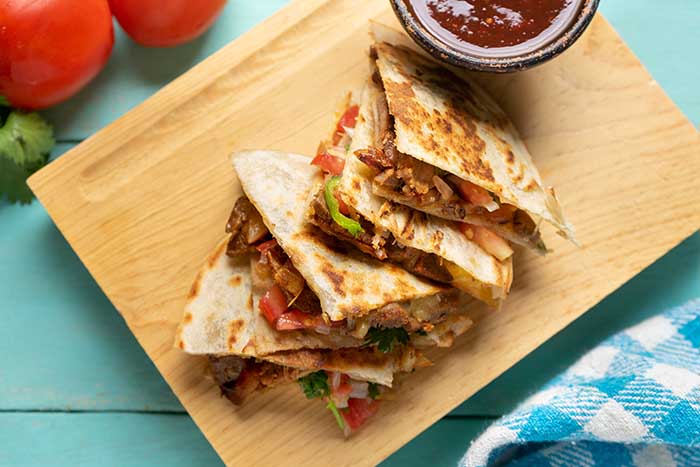 grilled steak mexican mulitas with fresh sauce cheese