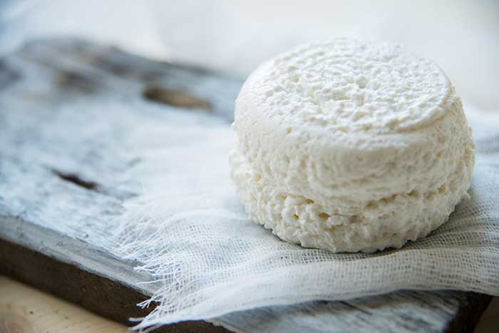 How to Freeze Goat Cheese [Easy Ingredient Storage] - TheEatDown