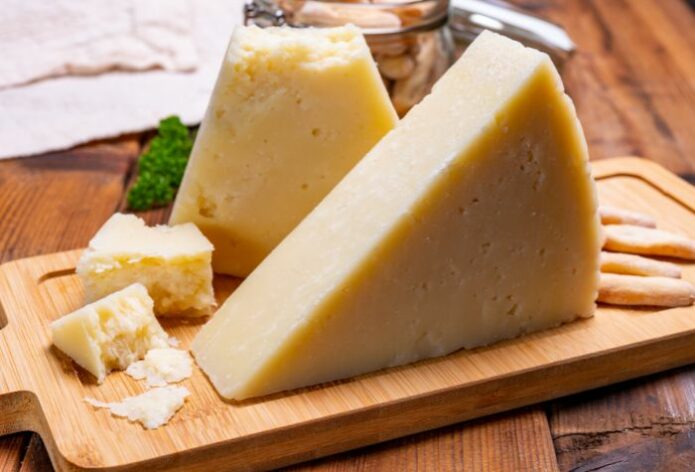 pecorino romano italian cheese