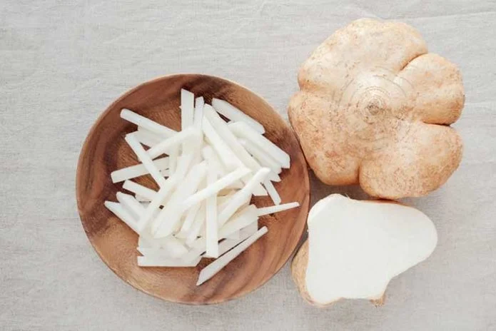 raw jicama root