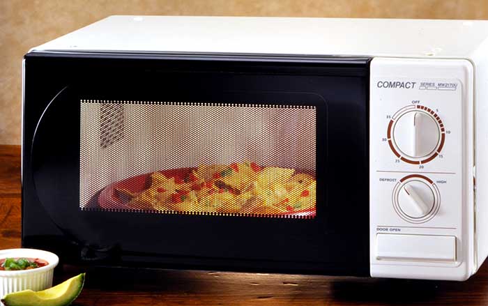 warming leftover nachos in microwave